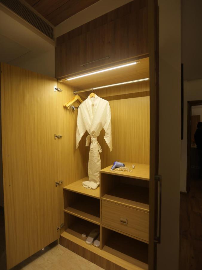 Clarks Inn Express, Dehradun Eksteriør billede